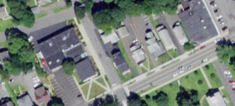 393 Delaware Ave