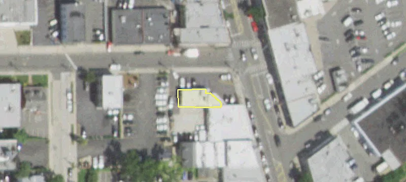 375 Plandome Rd