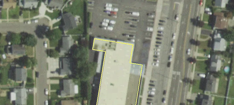 210 Gardiners Ave