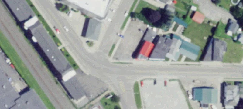 62 Riv St