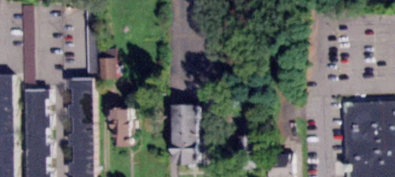 403 Main St