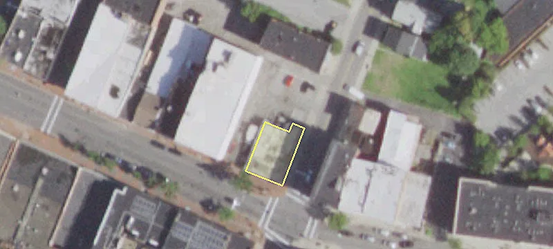 395 Main St