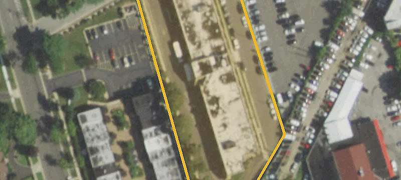 230 Hilton Ave Ste, Unit 202