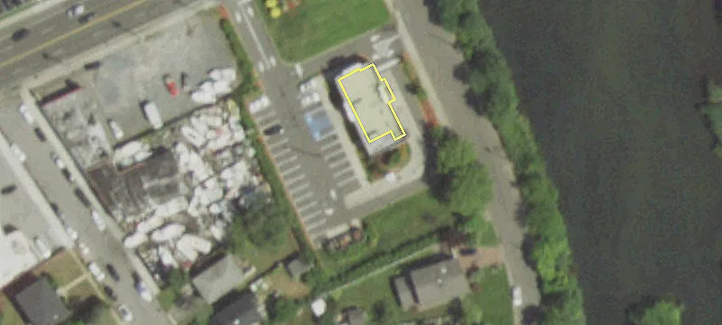 311 Montauk Hwy