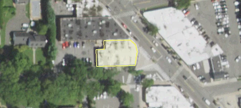 565 Plandome Rd, Unit 577