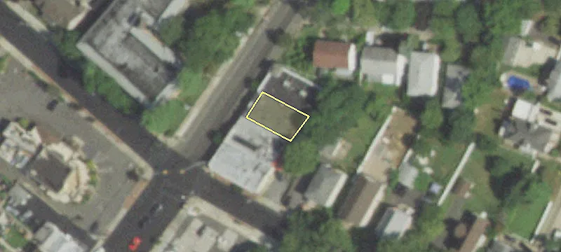 146 Un Ave, Unit 140