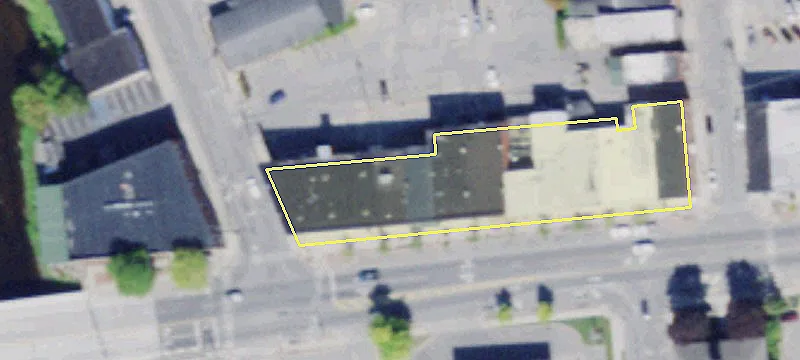 15 Main St