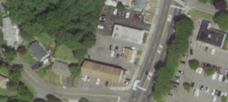137 Commack Rd