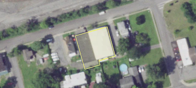 110 1st St