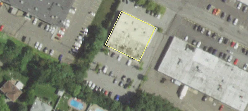121-123 Eileen Way