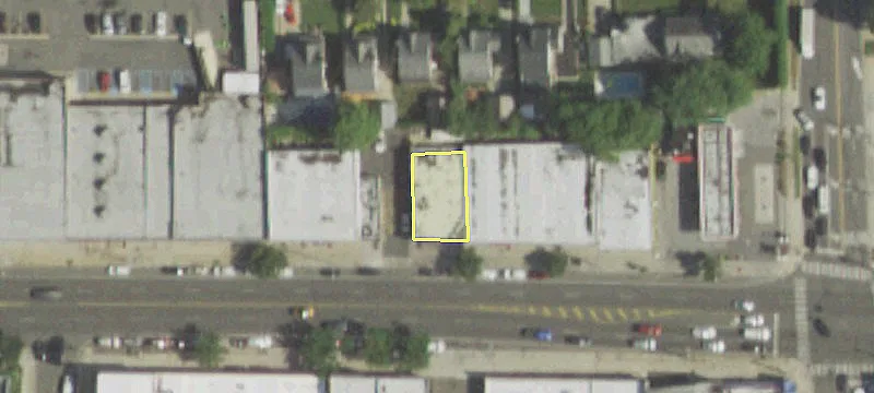 168-168A Hempstead Tpke