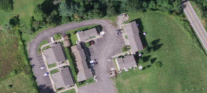 33 Golden Ln