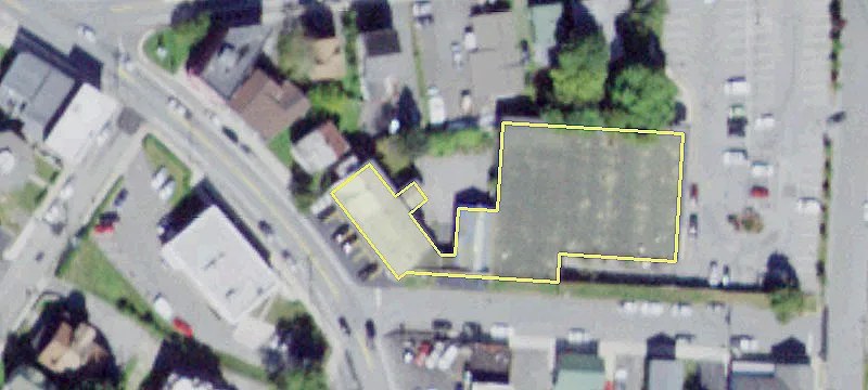 13-15 Orange Ave
