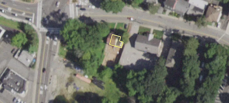 486 Ashford Ave