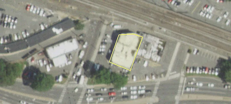 305 Rockaway Ave