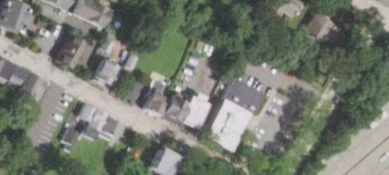 12 High St