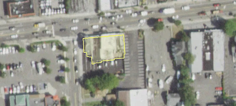 300 Main St