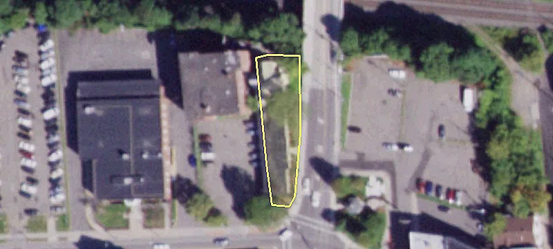 301 Main St