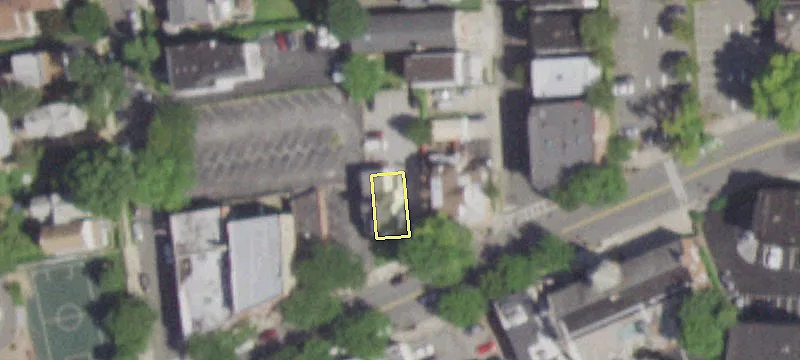35 Beekman Ave