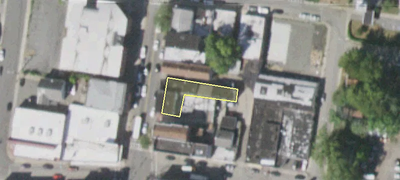 24 Main St