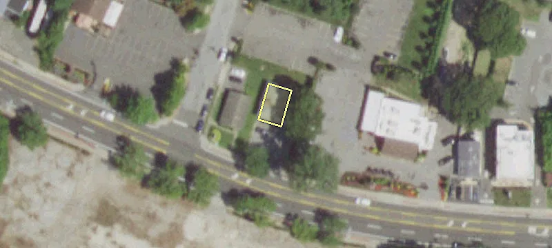 1587 Montauk Hwy