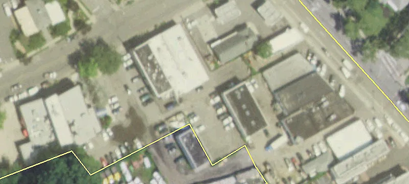 4 Manorhaven Blvd