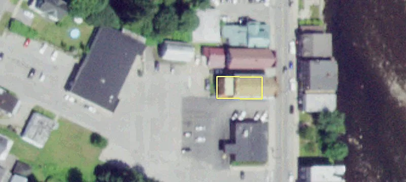 73 Main St