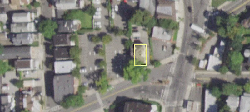 28 Beekman Ave