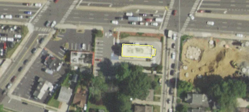570 Sunrise Hwy