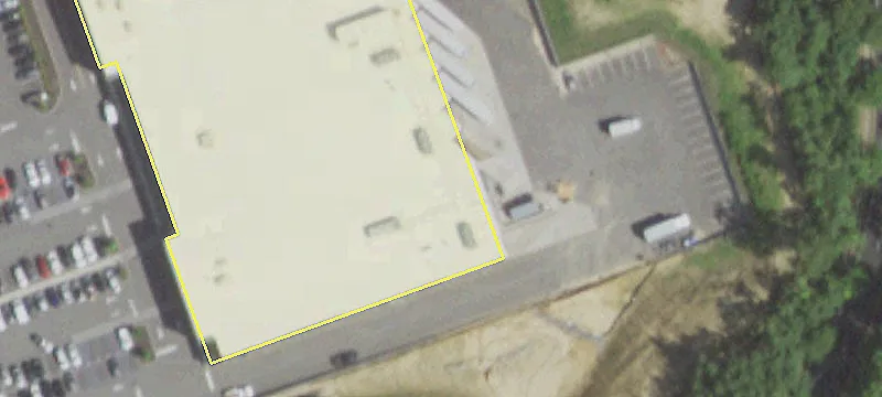 1675 Old Country Rd