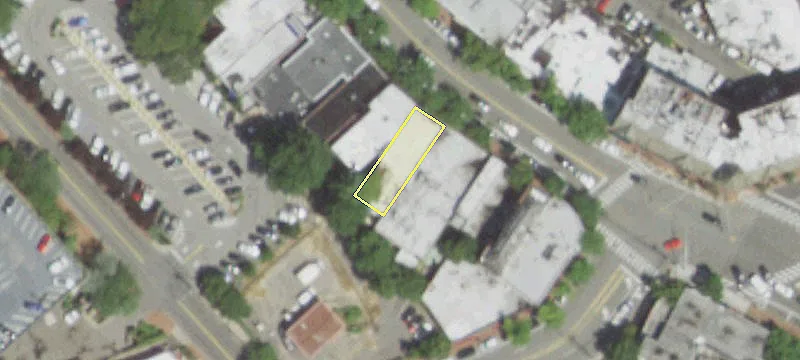 34 Middle Nck Rd