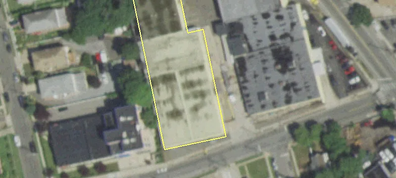 115-115A Pleasant Ave