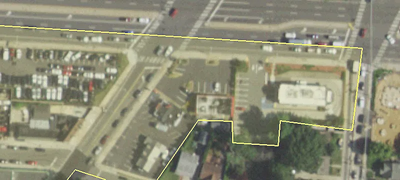 560 Sunrise Hwy