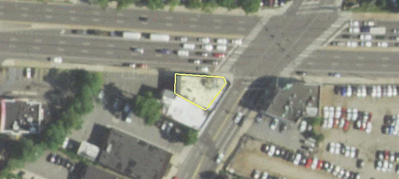 710 Sunrise Hwy, Unit 720