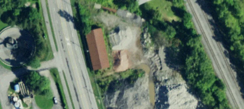 831 Riv Rd