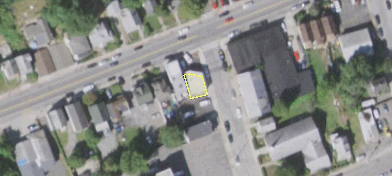 1457 Main St