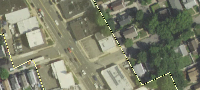 166 Herricks Rd
