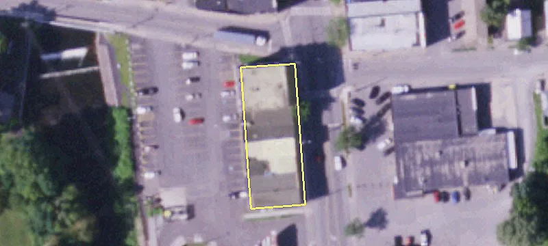 48 Main St