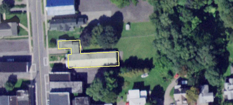 12 Maple Ave