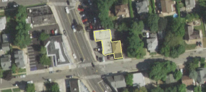 50 Mineola Ave