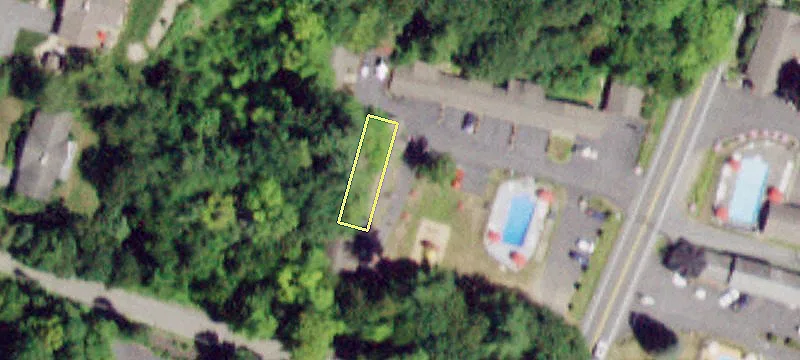 3907 Lk Shr Dr