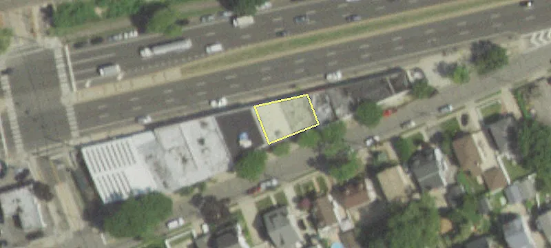 211 Sunrise Hwy