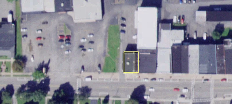30 Main St