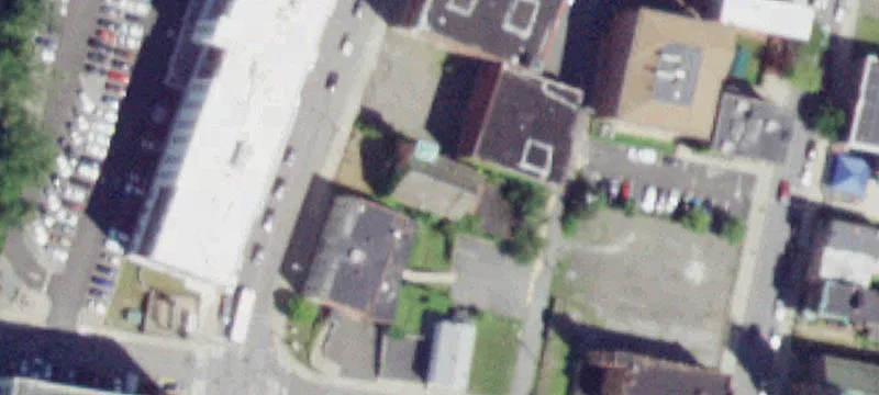 494 Riv St