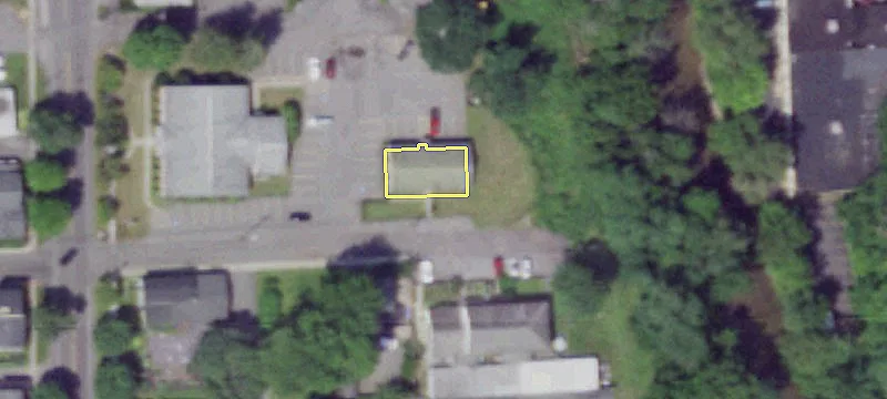 100 Thompson St