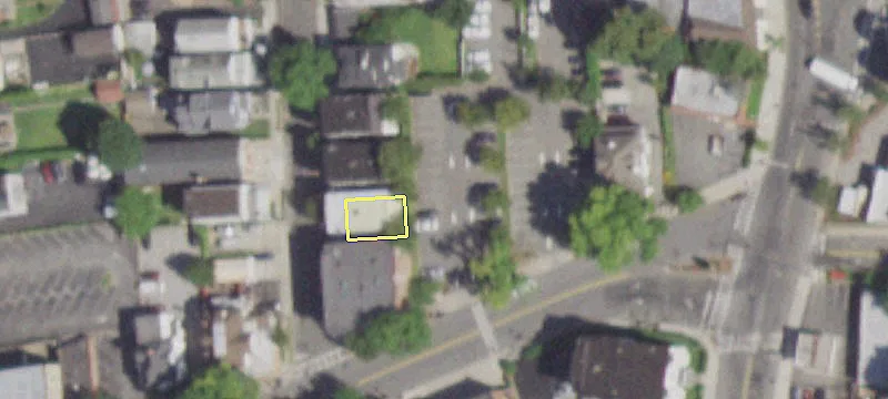 28 Beekman Ave