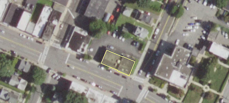 37 Main St