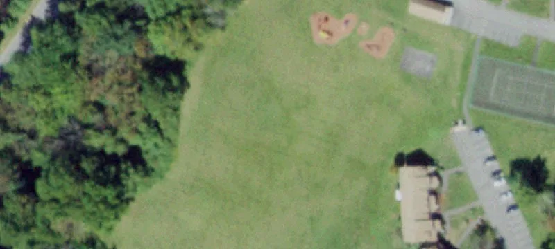 36 Lily Pond Ln