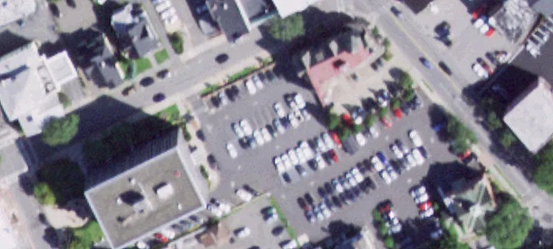 1016 Main St