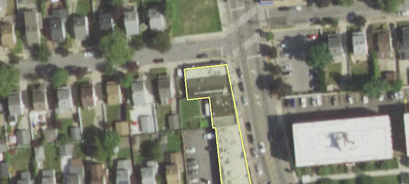 609 Willis Ave